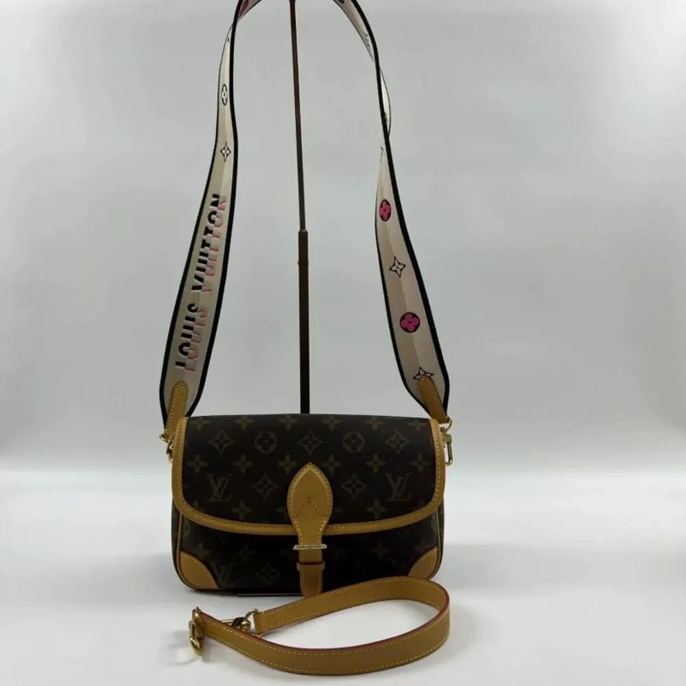 Louis Vuitton Women Pre-Loved Bag Very Good Condition
